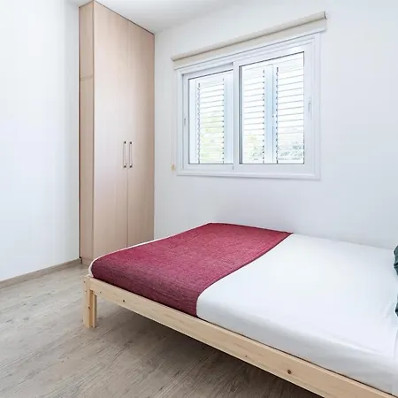 Sunny & Stylish Centre Living Апартаменты Никосия