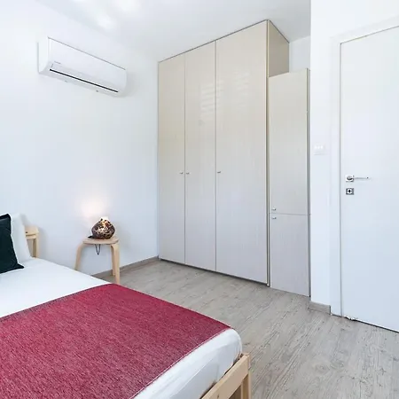 Sunny & Stylish Centre Living Апартаменты Никосия