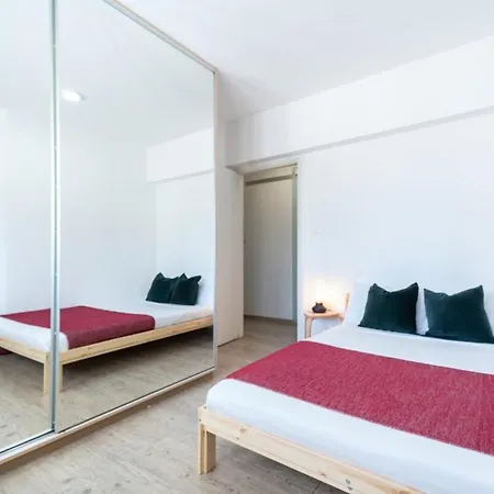 아파트 Sunny & Stylish Centre Living